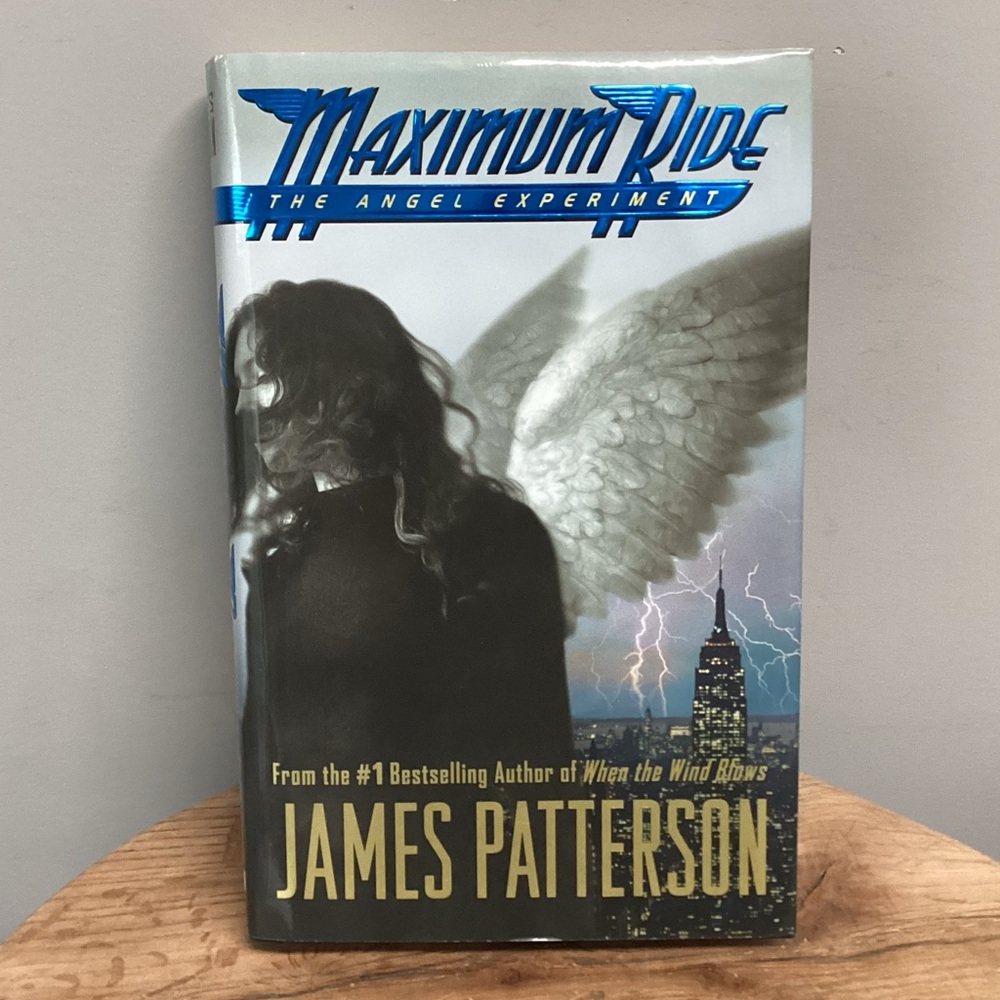 🔵 Vintage - Maximum Ride - The Angel Experiment by James Patterson - 2005